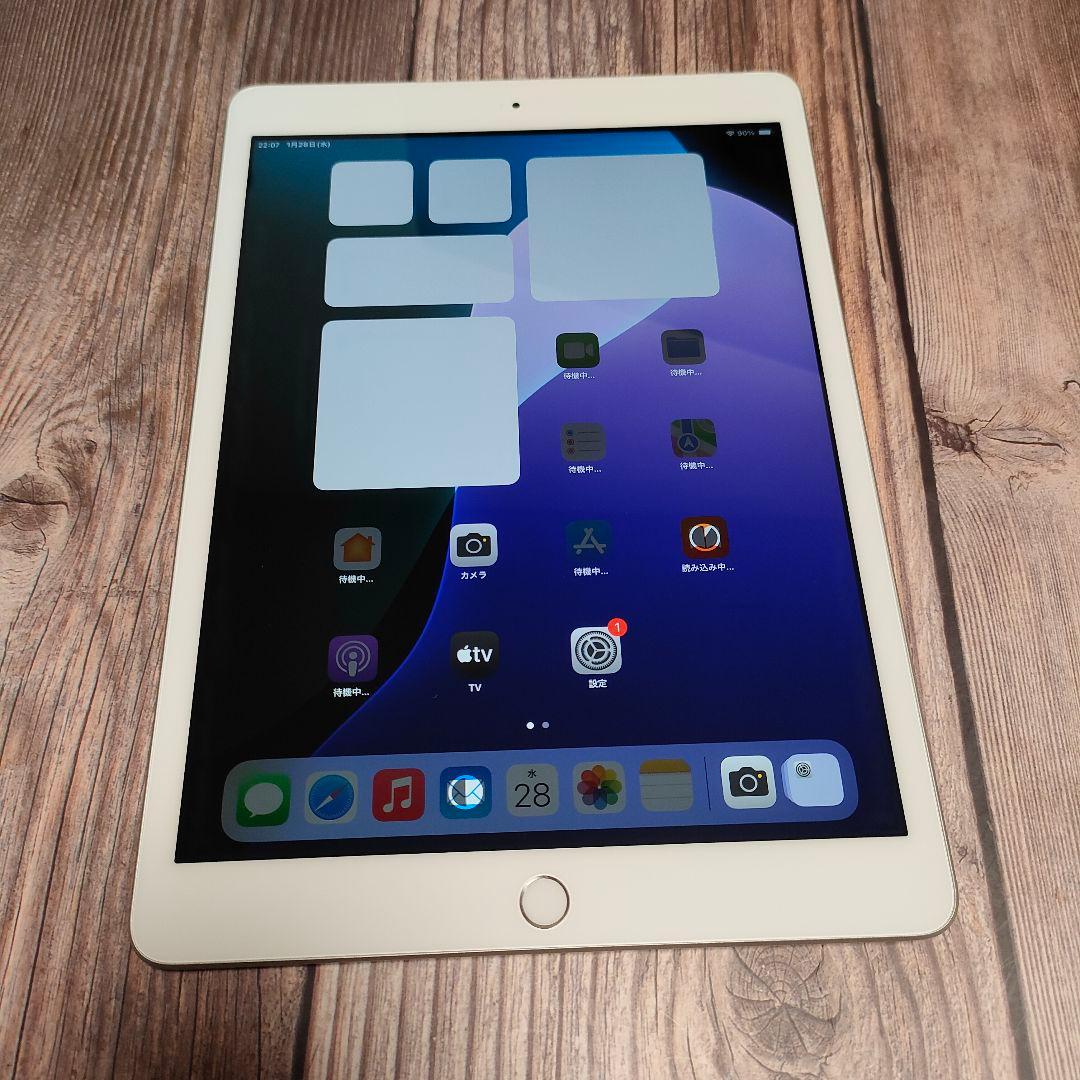 iPad 第8世代 32GB シルバー SIMフリー 超美品