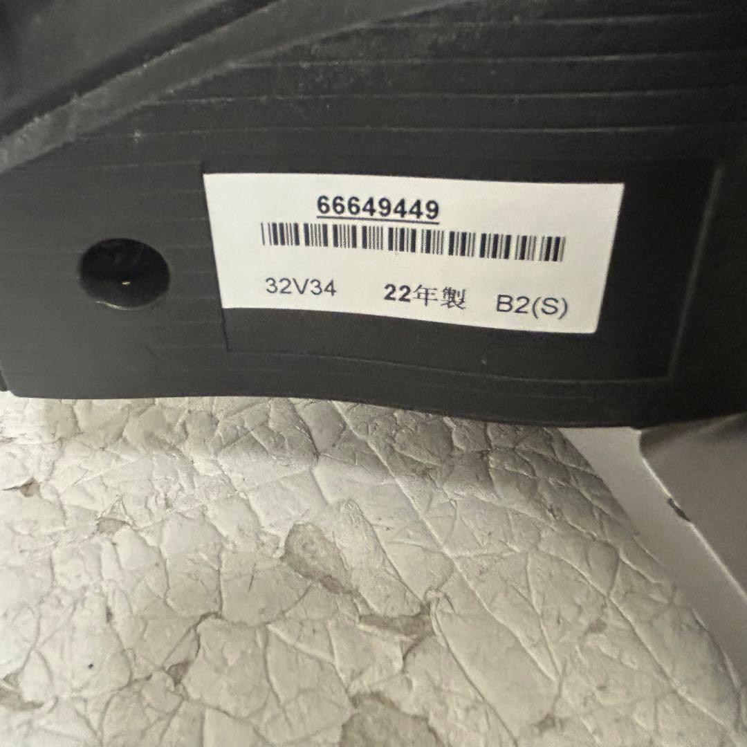 TOSHIBA 東芝 REGZA 22年製 32インチ 液晶テレビ　32V34