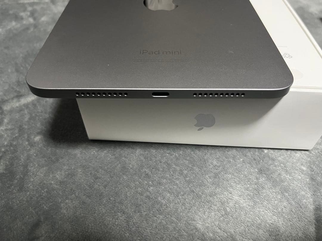 Apple iPad mini スペースグレー 8.3インチ(第7世代)