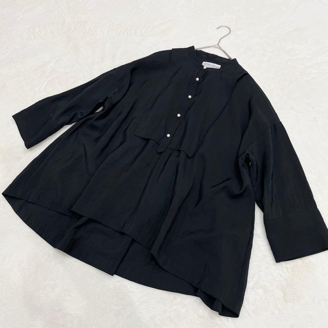 美品　BEARDSLEY パール釦袖ボリュームシャツ Fサイズ ブラック