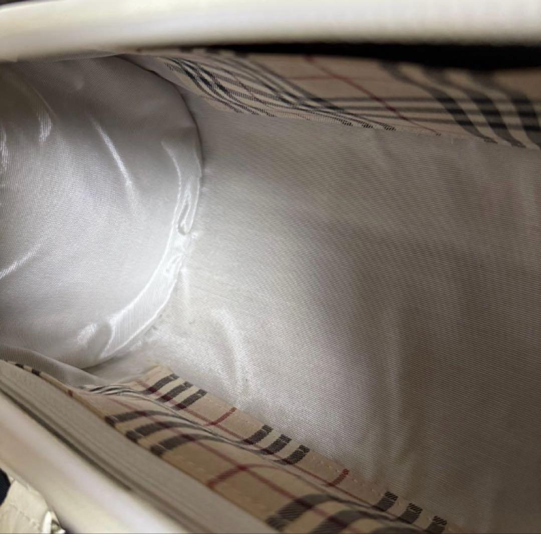 极美品 ホワイト 円筒形 ハンドバッグ