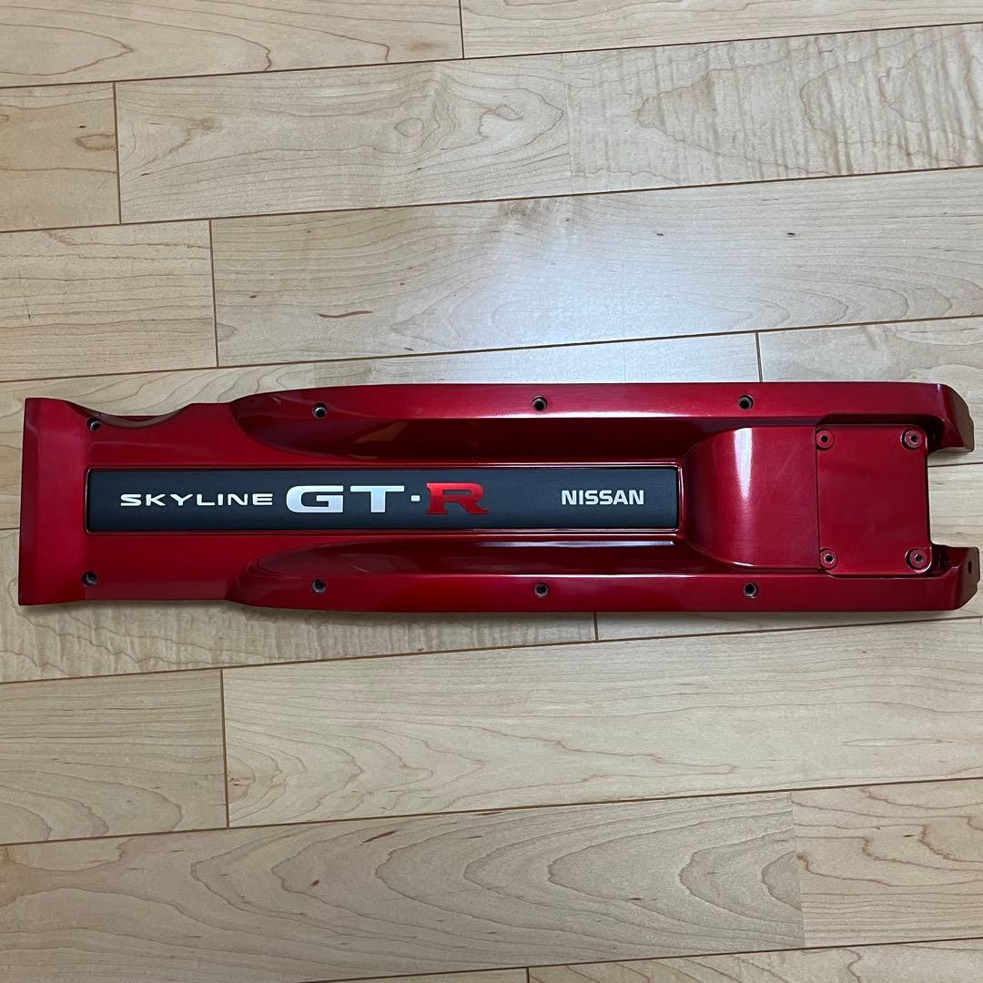 日産 スカイライン GT-R ヘッドカバー エンジンカバー　ロッカーカバー　赤