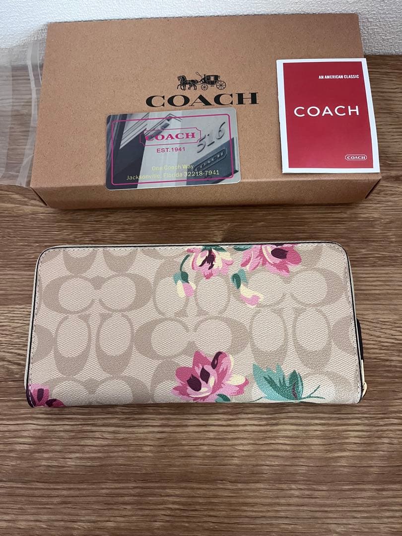 新品⭐︎COACH 財布 花柄 フラワー　長財布　ピンク