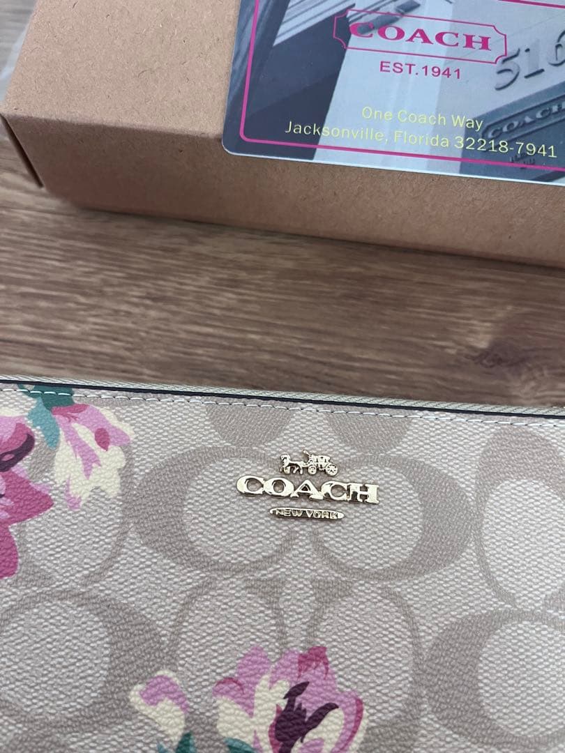 新品⭐︎COACH 財布 花柄 フラワー　長財布　ピンク