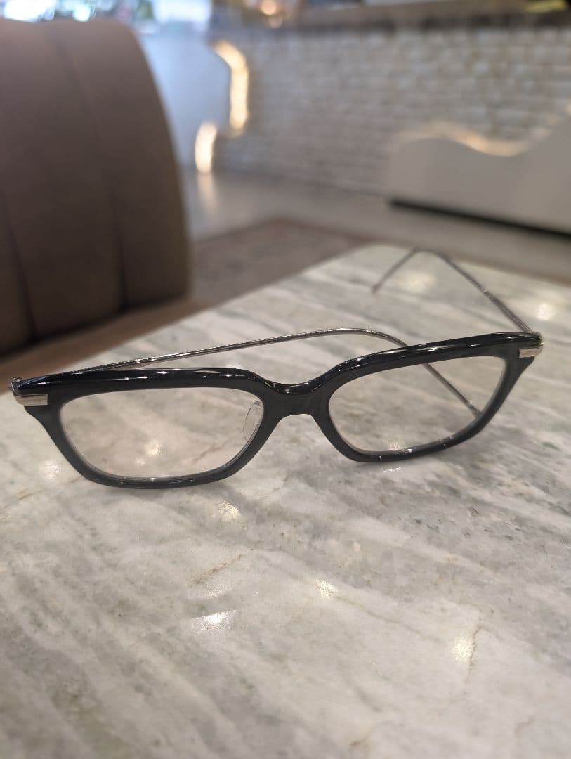 【限定値下】Thom Browneトム・ブラウン 調光サングラス 53cm