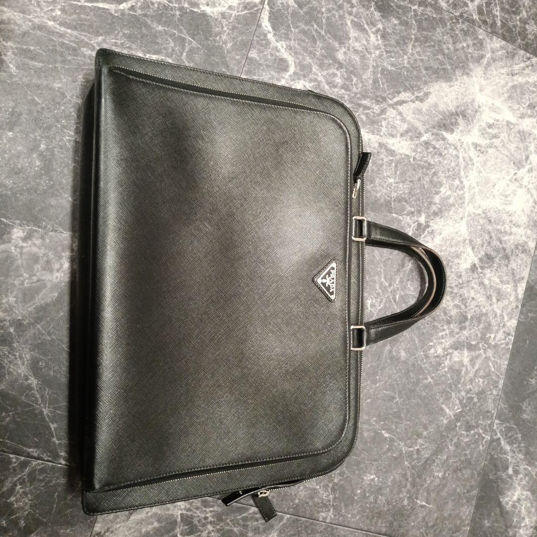 美品PRADAプラダ　サフィアーノ三角ロゴレザー　ビジネスバッグ書類鞄ブリーフ