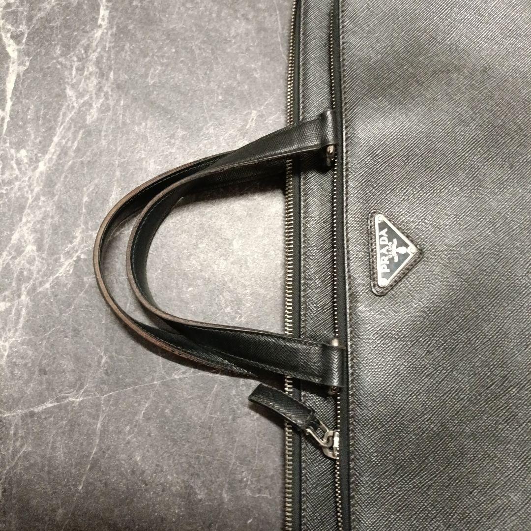 美品PRADAプラダ　サフィアーノ三角ロゴレザー　ビジネスバッグ書類鞄ブリーフ