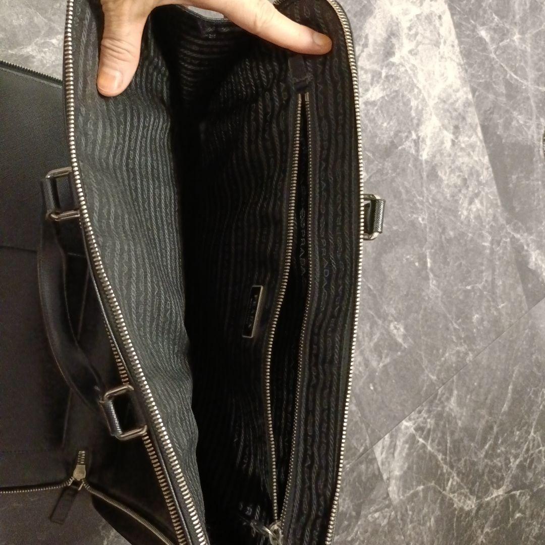 美品PRADAプラダ　サフィアーノ三角ロゴレザー　ビジネスバッグ書類鞄ブリーフ