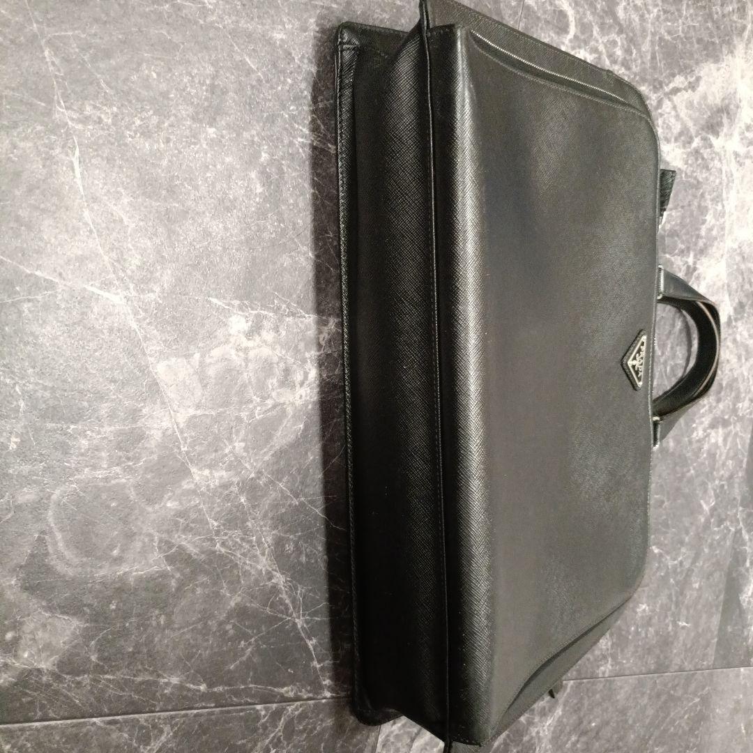 美品PRADAプラダ　サフィアーノ三角ロゴレザー　ビジネスバッグ書類鞄ブリーフ
