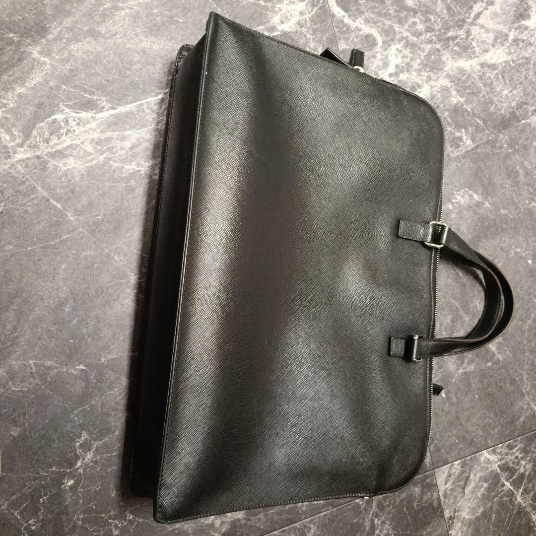 美品PRADAプラダ　サフィアーノ三角ロゴレザー　ビジネスバッグ書類鞄ブリーフ