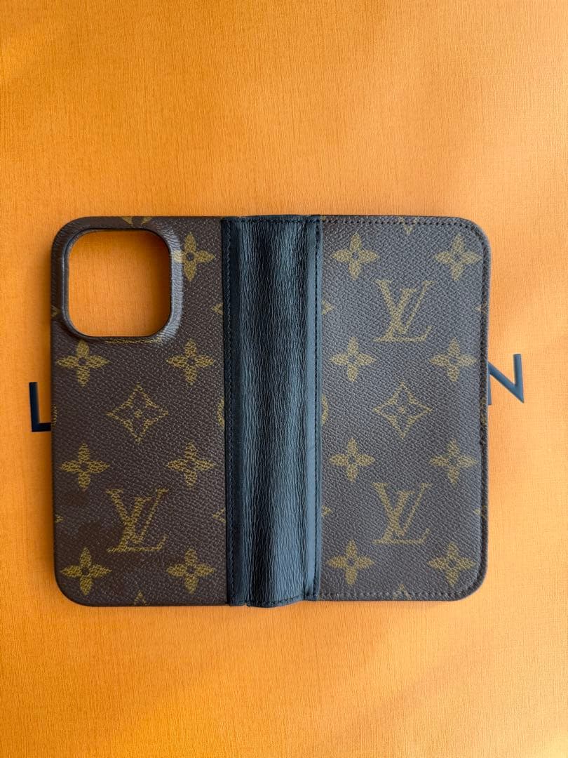 Louis Vuitton 手帳型ケース iPhone15pro