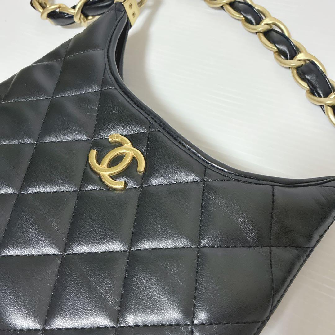 CHANEL シャネル　ノベルティ　バッグ　ブラック　ゴールドチェーン