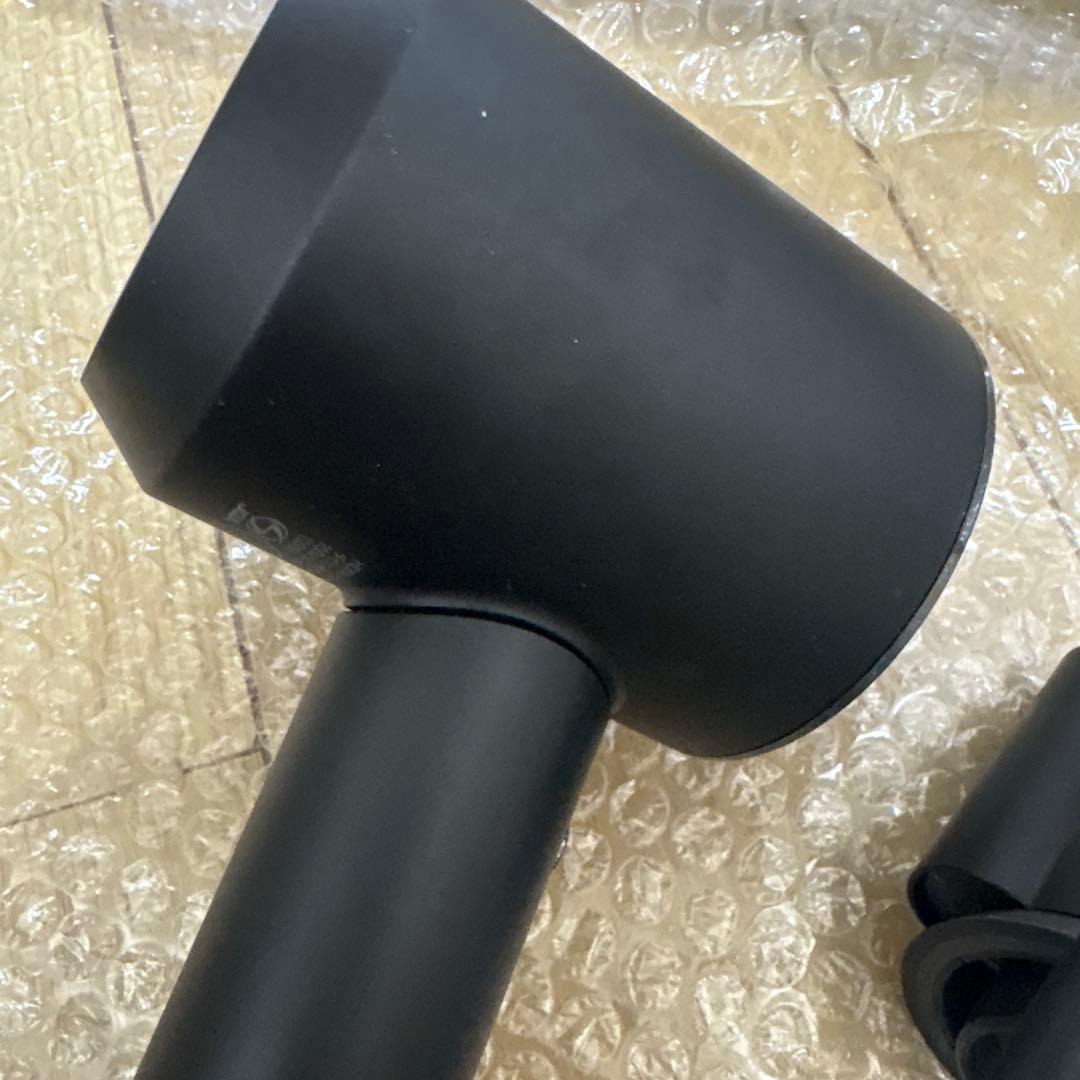 ドライヤー　ダイソン