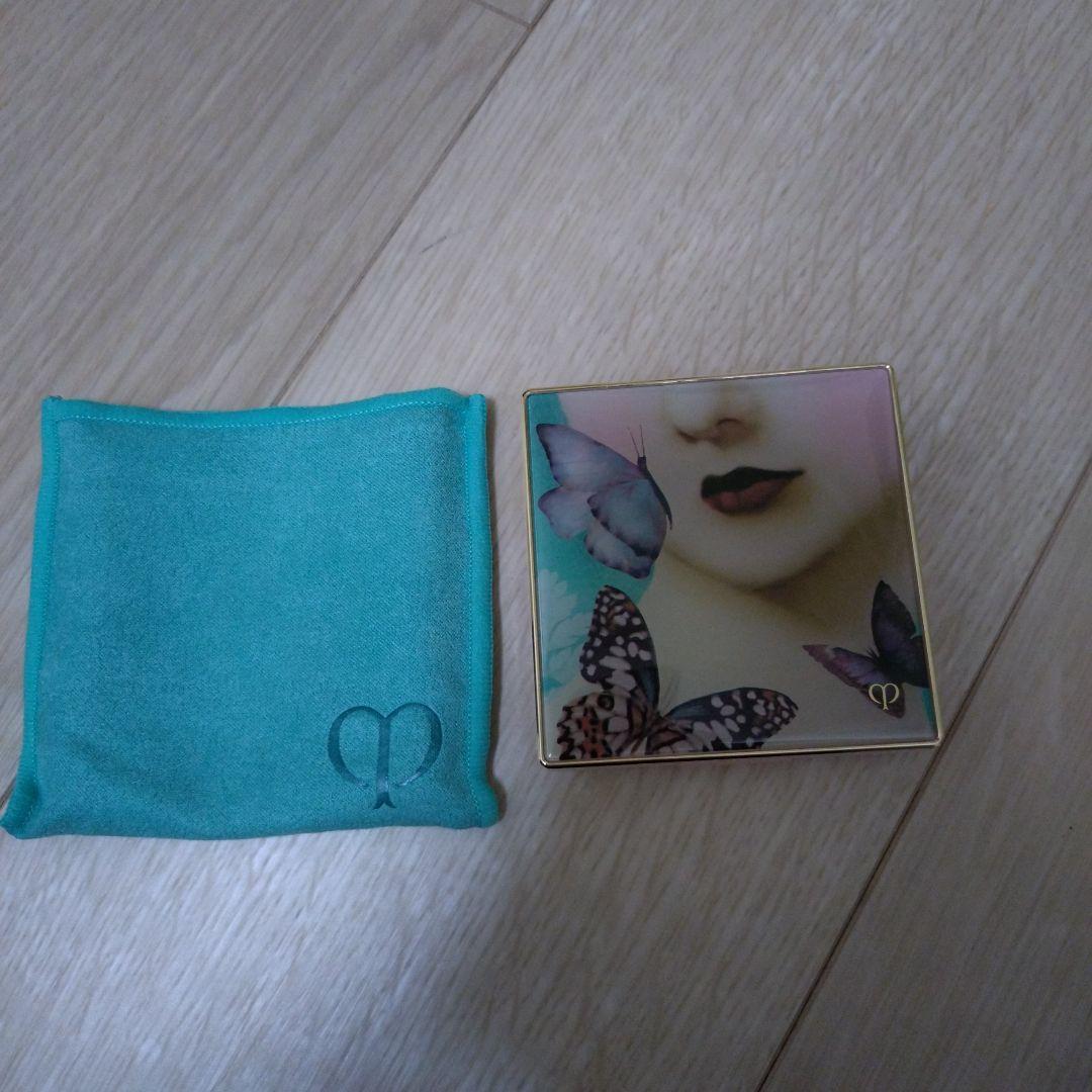 プードルコンパクトエサンシエル　ピンク　プッシュミー