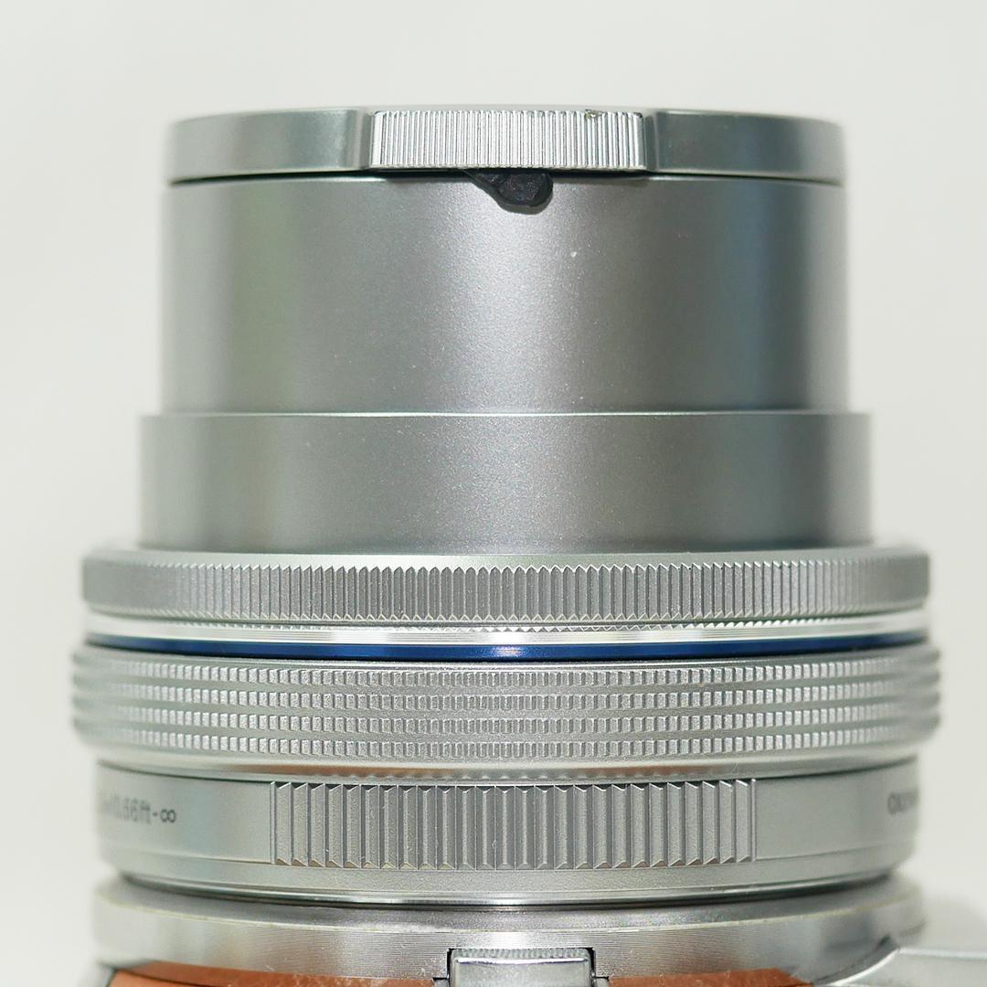 オリンパス電動パンケーキレンズ M.ZUIKO 14-42mm+自動開閉キャップ