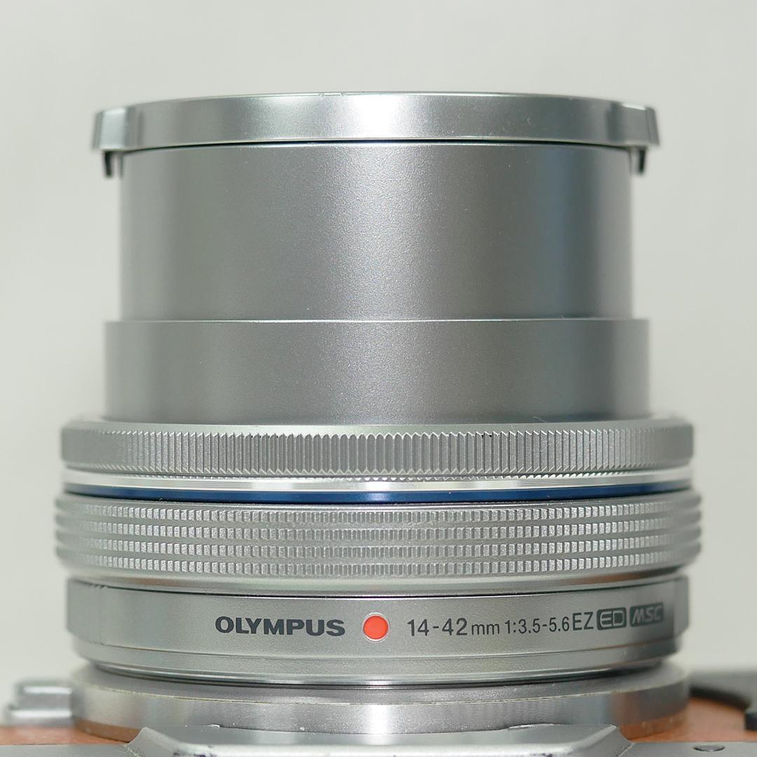 オリンパス電動パンケーキレンズ M.ZUIKO 14-42mm+自動開閉キャップ