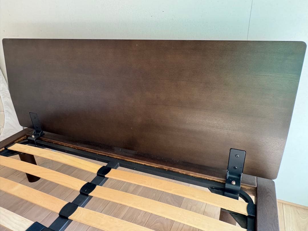 無印良品　ウォールナット ダブルベッドフレーム　ヘッドボード付き　旧商品