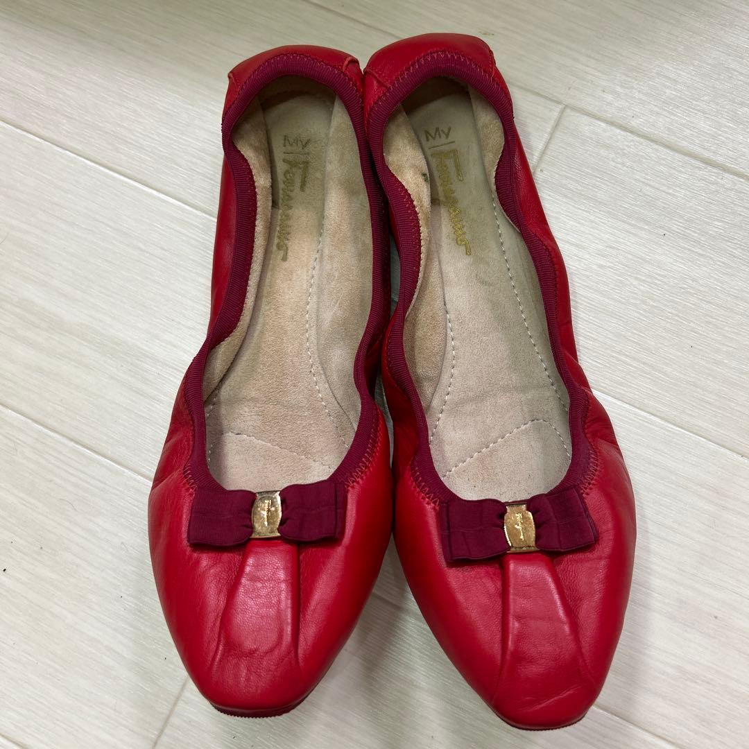 【フェラガモ】フラットシューズ　赤　25.5cm