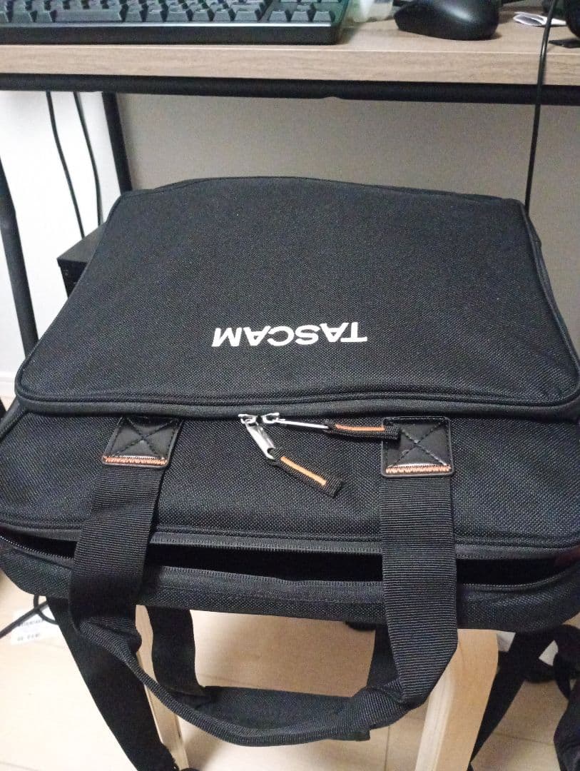 TASCAM Model 12 マルチトラックレコーダー