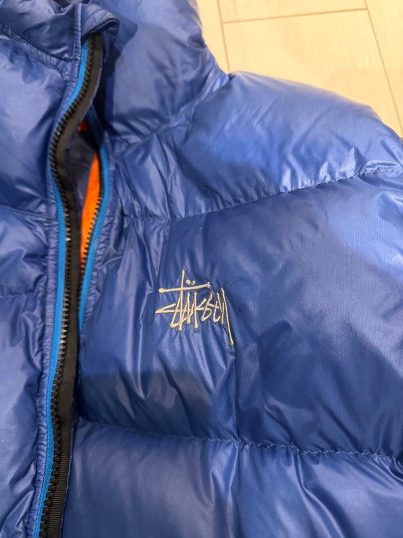 【stussy】 ダウン　S 多少の使用感あり