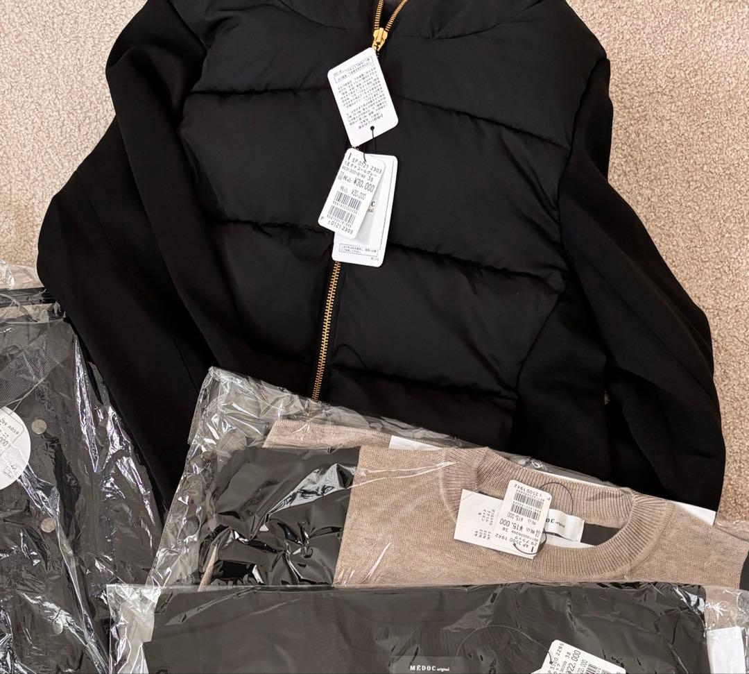 ヤマダヤ フェイクファーフードショートブルゾン