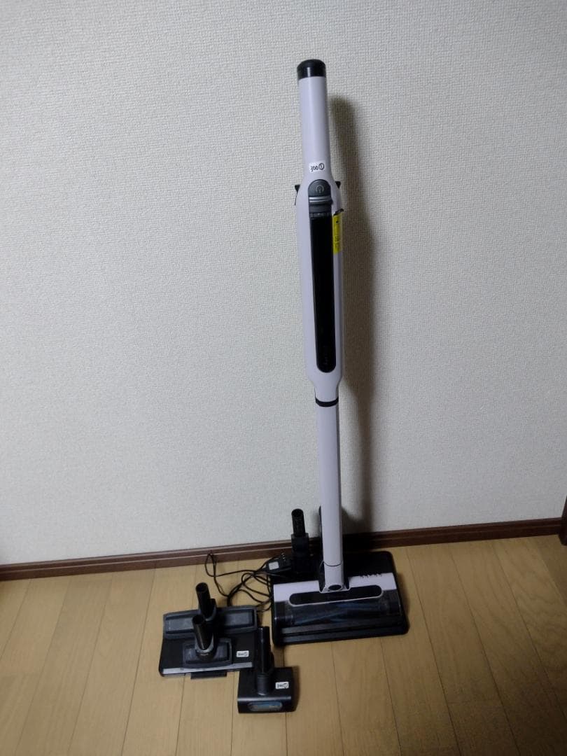 シャーク★コードレスクリーナー★CS300JWH★バッテリー新品と同等★1