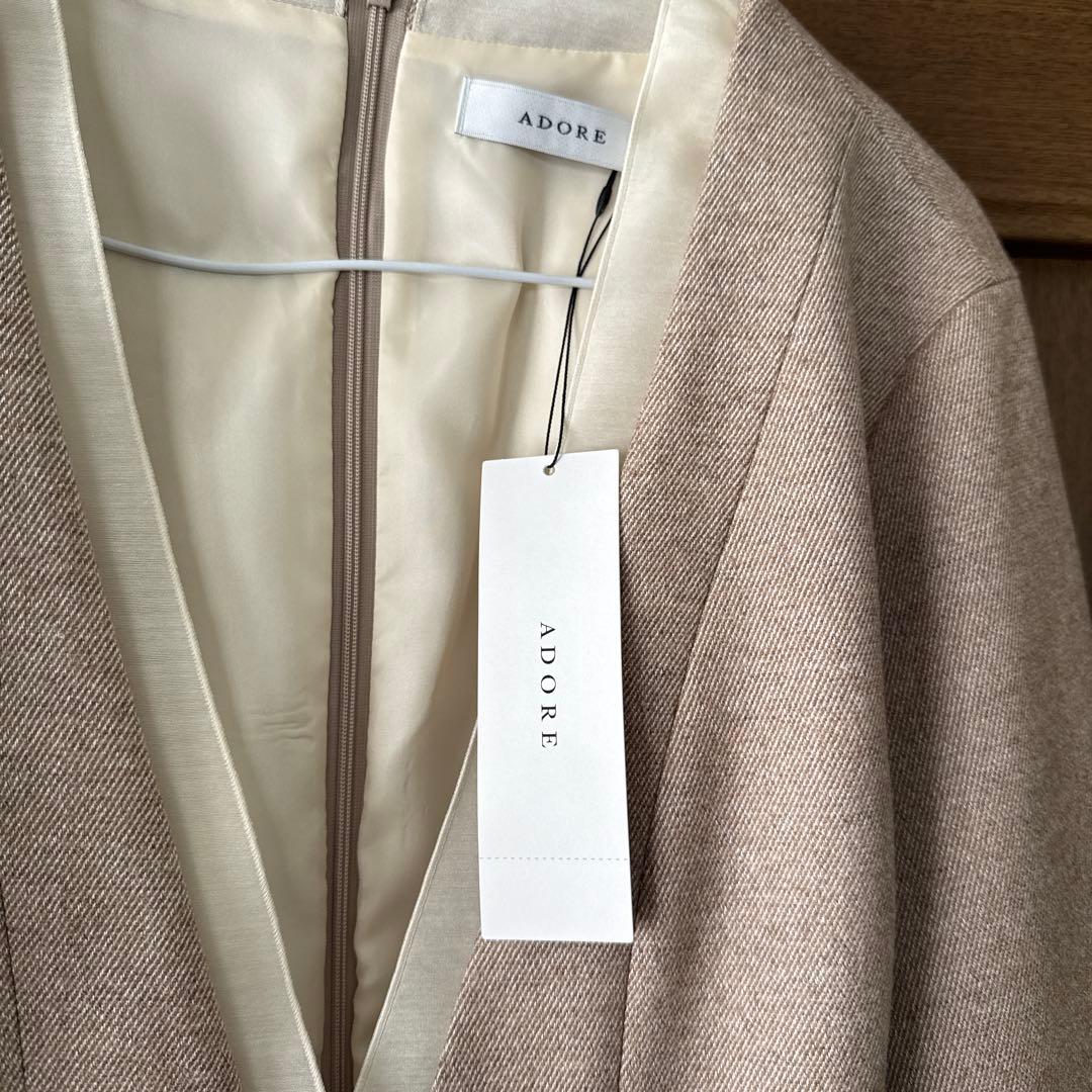 アドーア　長袖トップス／38サイズ／新品未使用