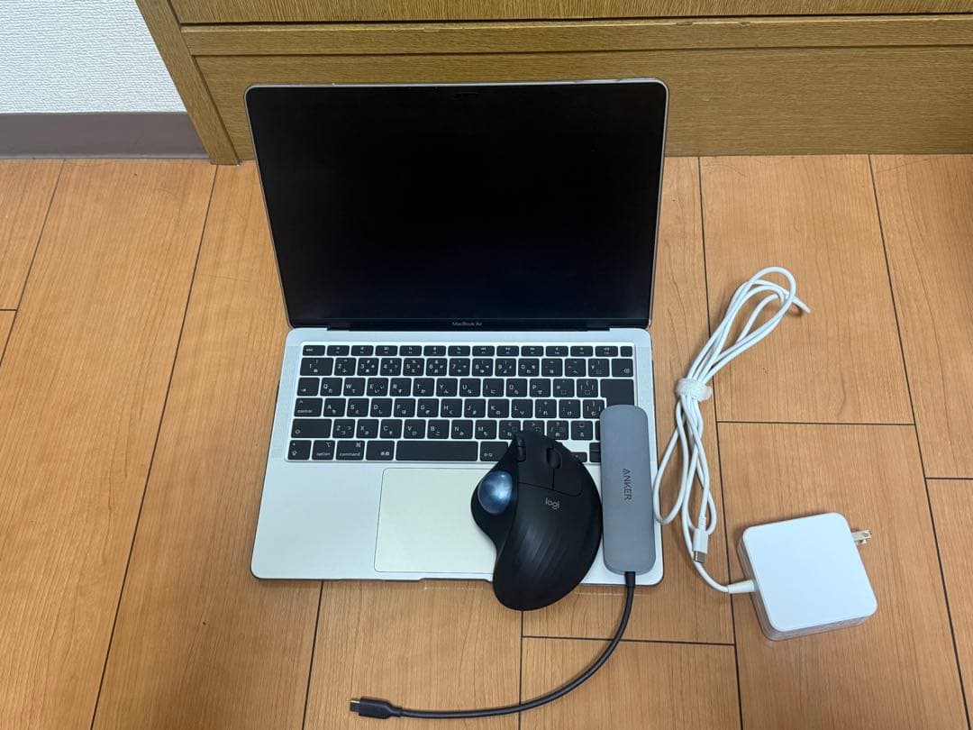 MacBook Air M1 13インチ 8GB 256GB 初期化済付属品付