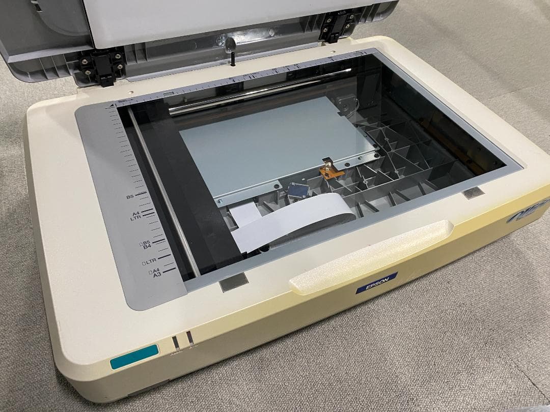 EPSON ES-7000H フラットベッドスキャナー