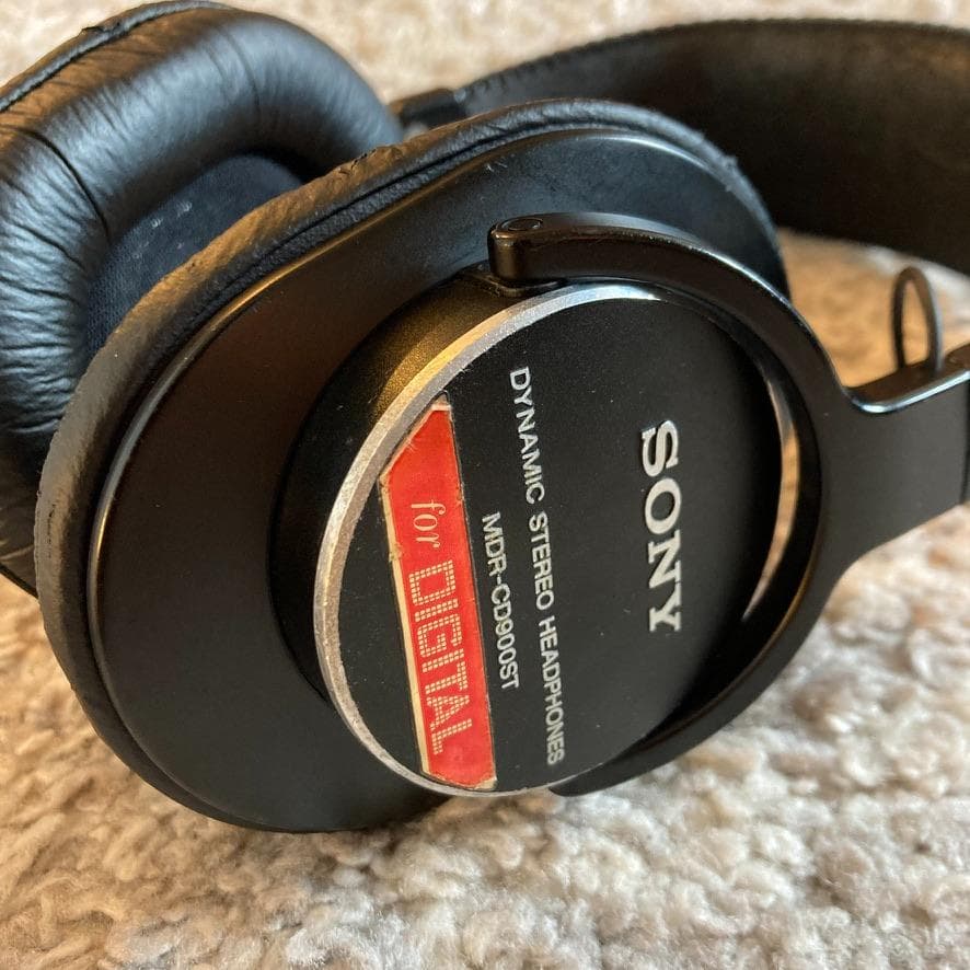 SONY MDR-CD900ST スタジオモニターヘッドホン 名機