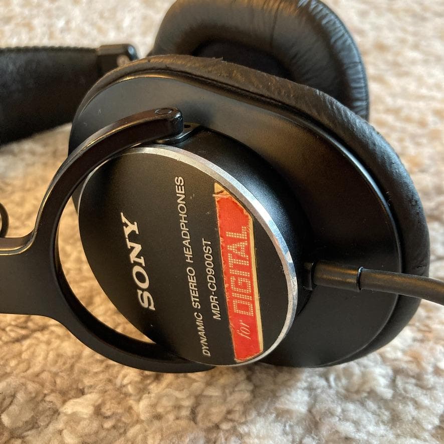 SONY MDR-CD900ST スタジオモニターヘッドホン 名機