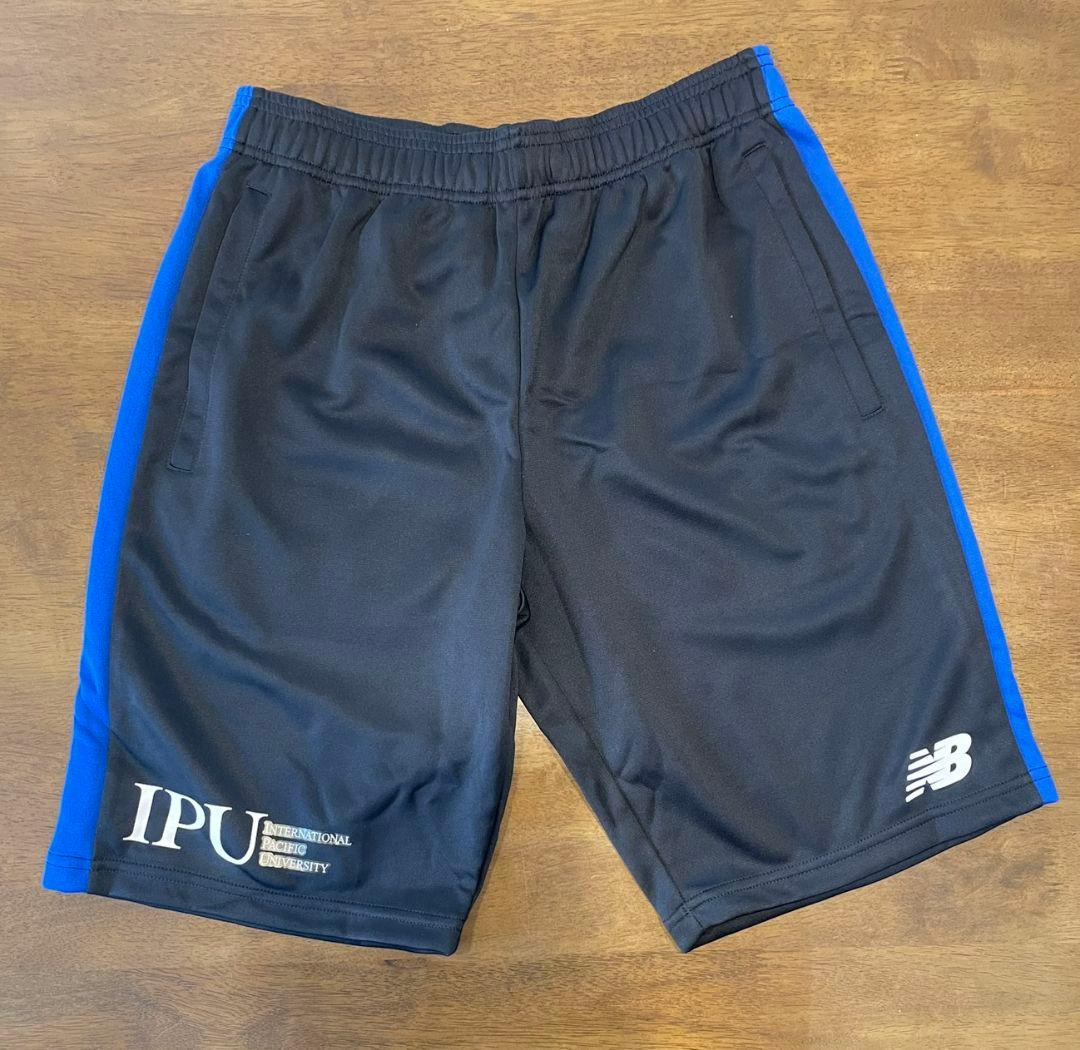 yaSupreme　IPU陸上部New Balance Tシャツ　パンツ