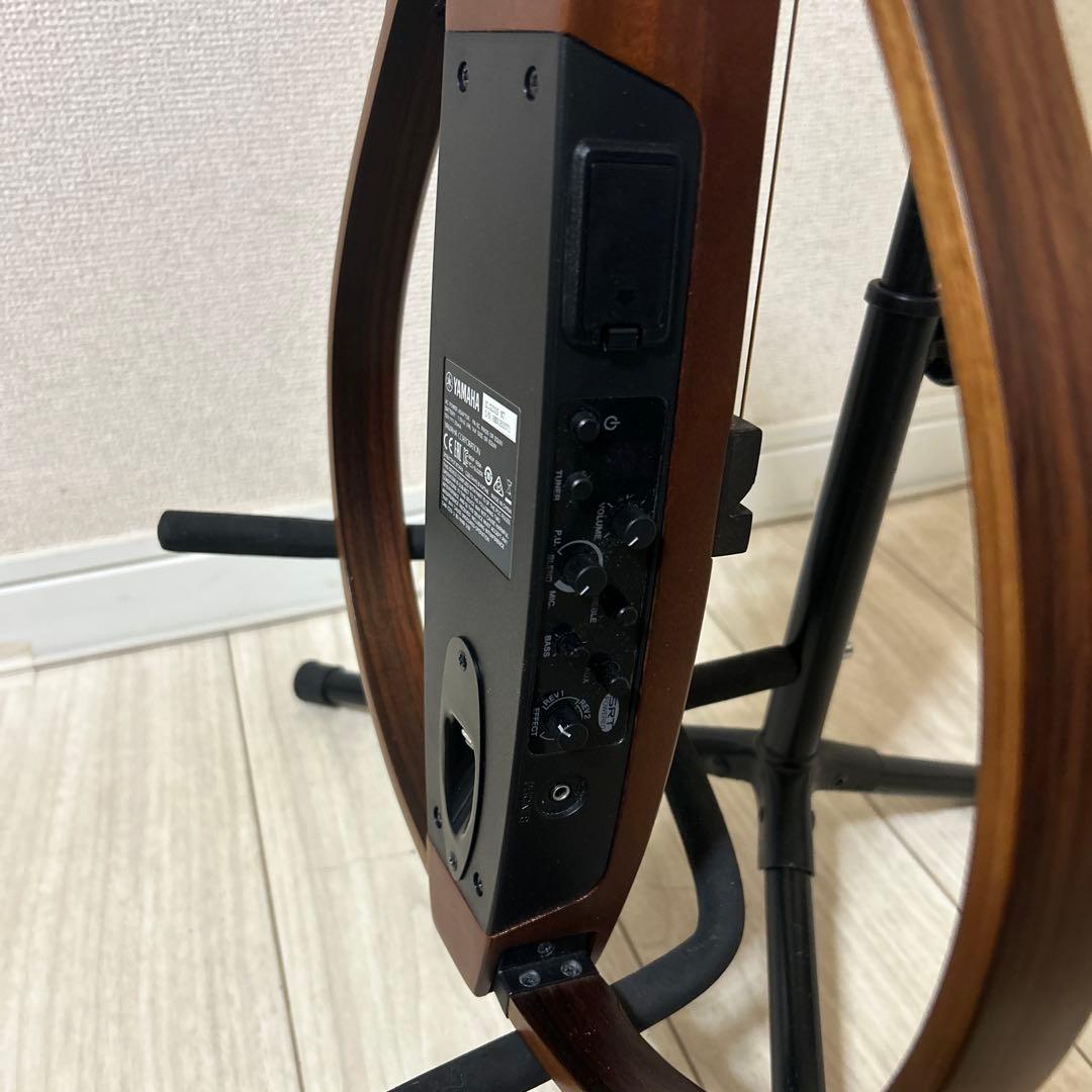 ヤマハ サイレントギター 極上品 単三電池でOK 付属品完備 SLG200S！