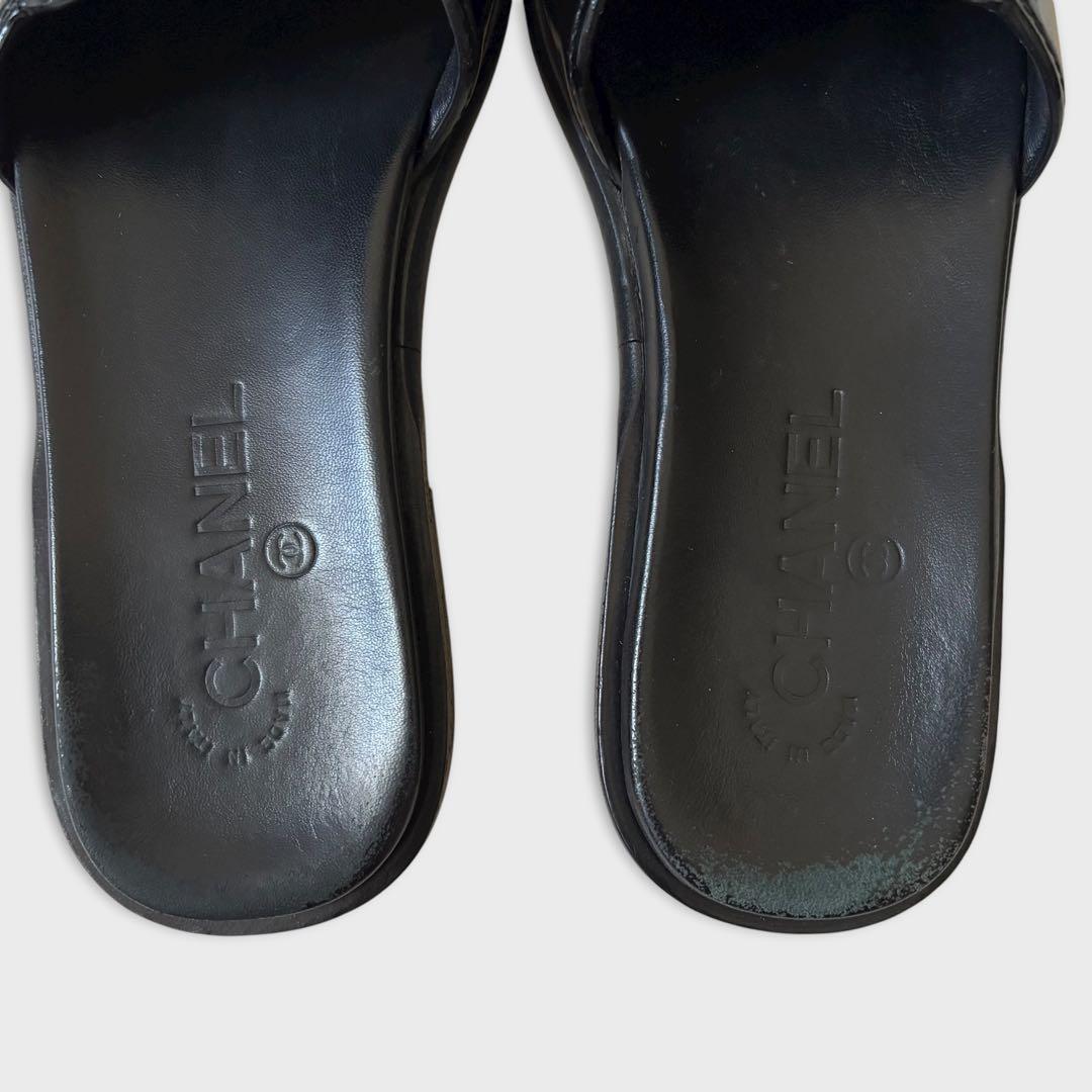 シャネル ココマーク フラットサンダル エナメル 23.5 箱付き