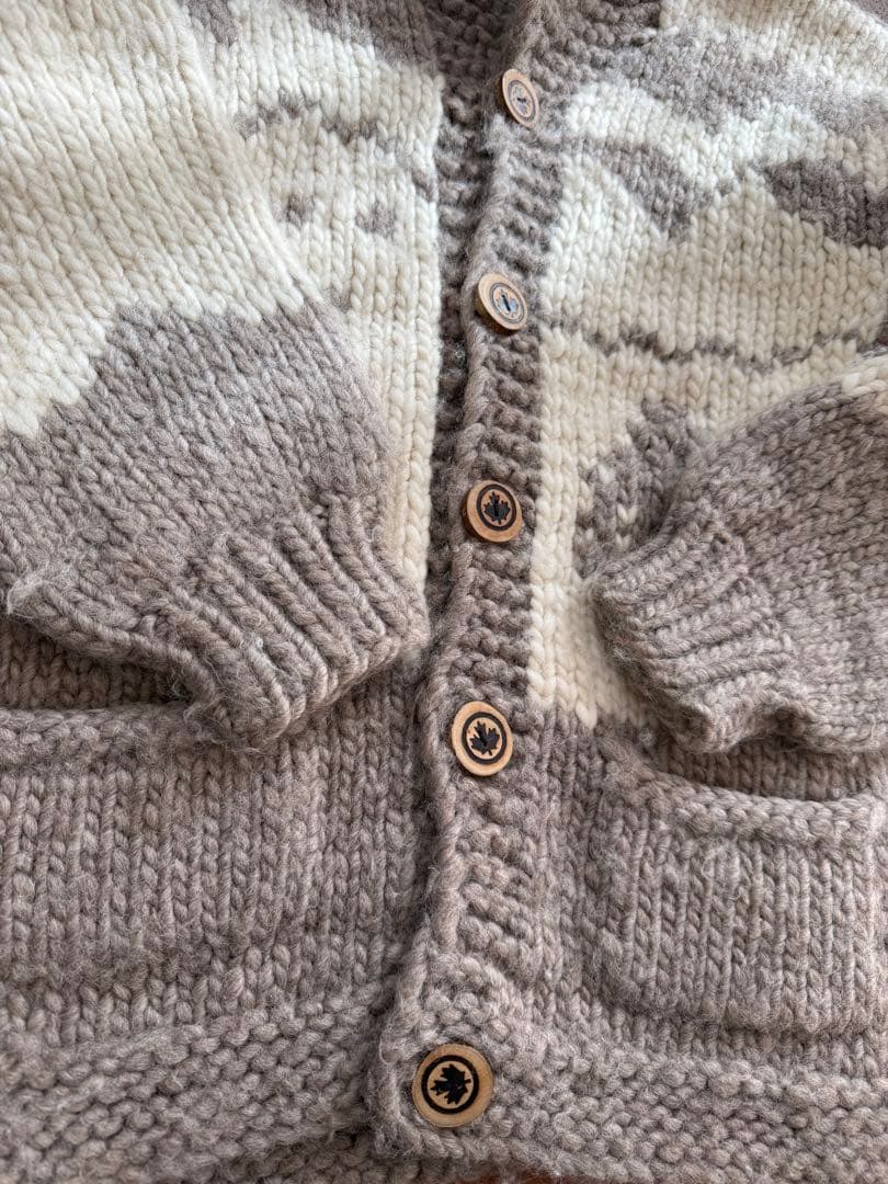 E4カウチンセーター　白くま　シロクマ　カーディガン