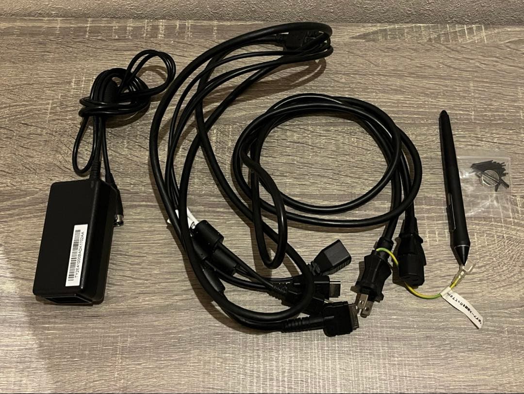 Wacom Cintiq 16 DTK1660K0D 液タブ