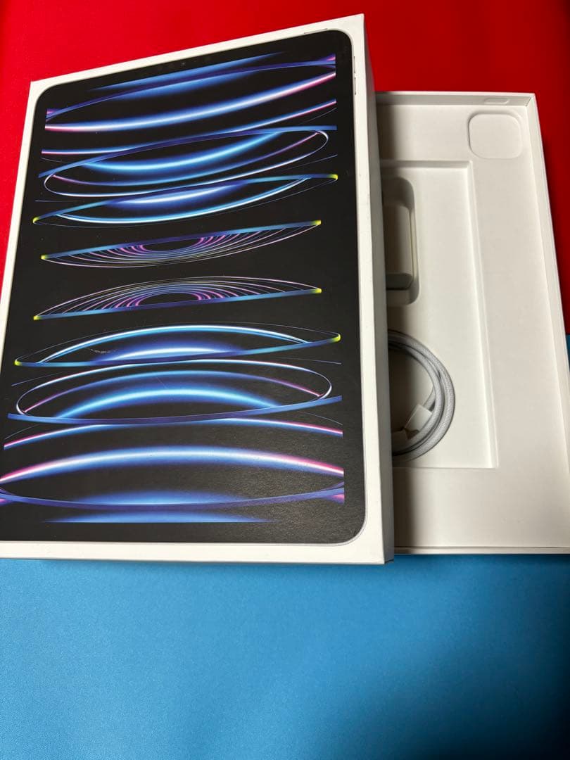 iPad Pro 11インチ　第４世代　M2チップ