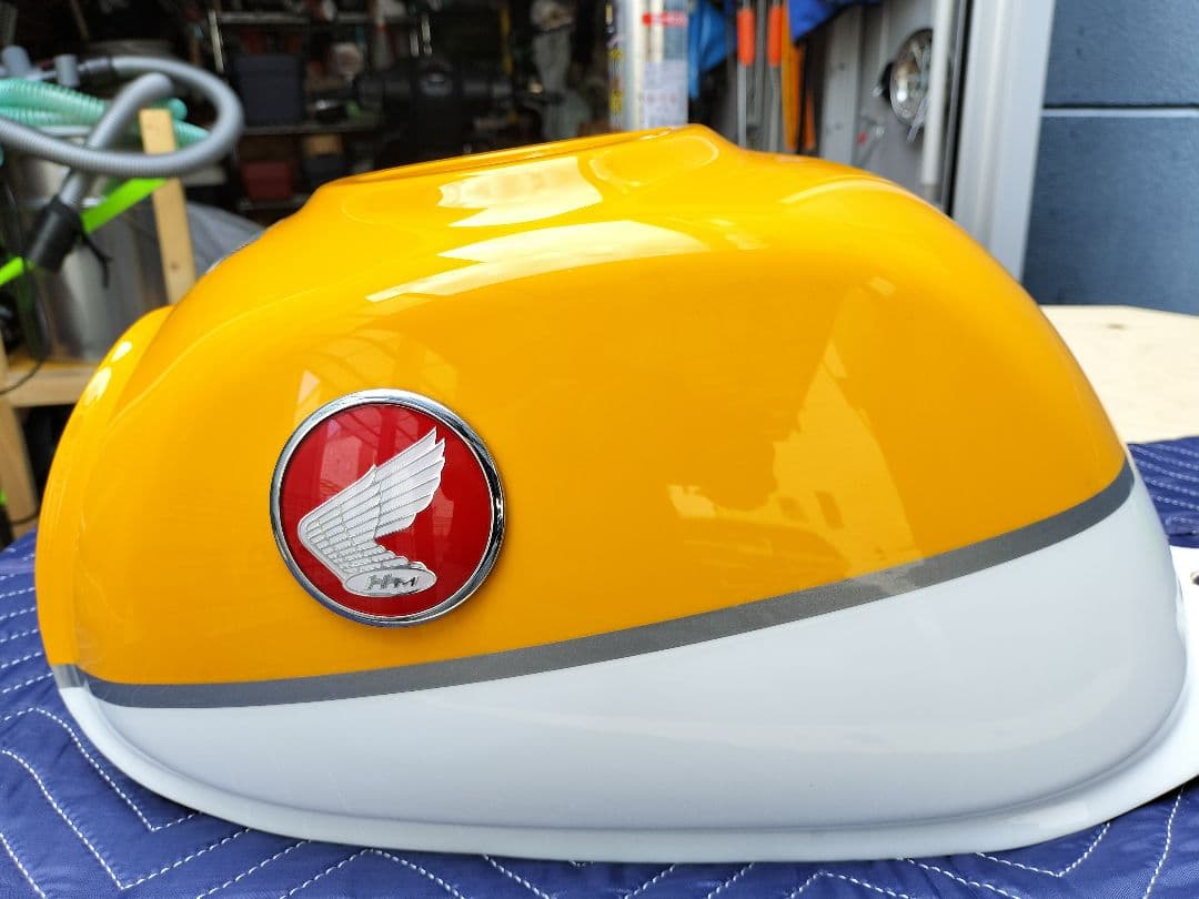 モンキー125 JB02 バナナイエロー　ガソリンタンク