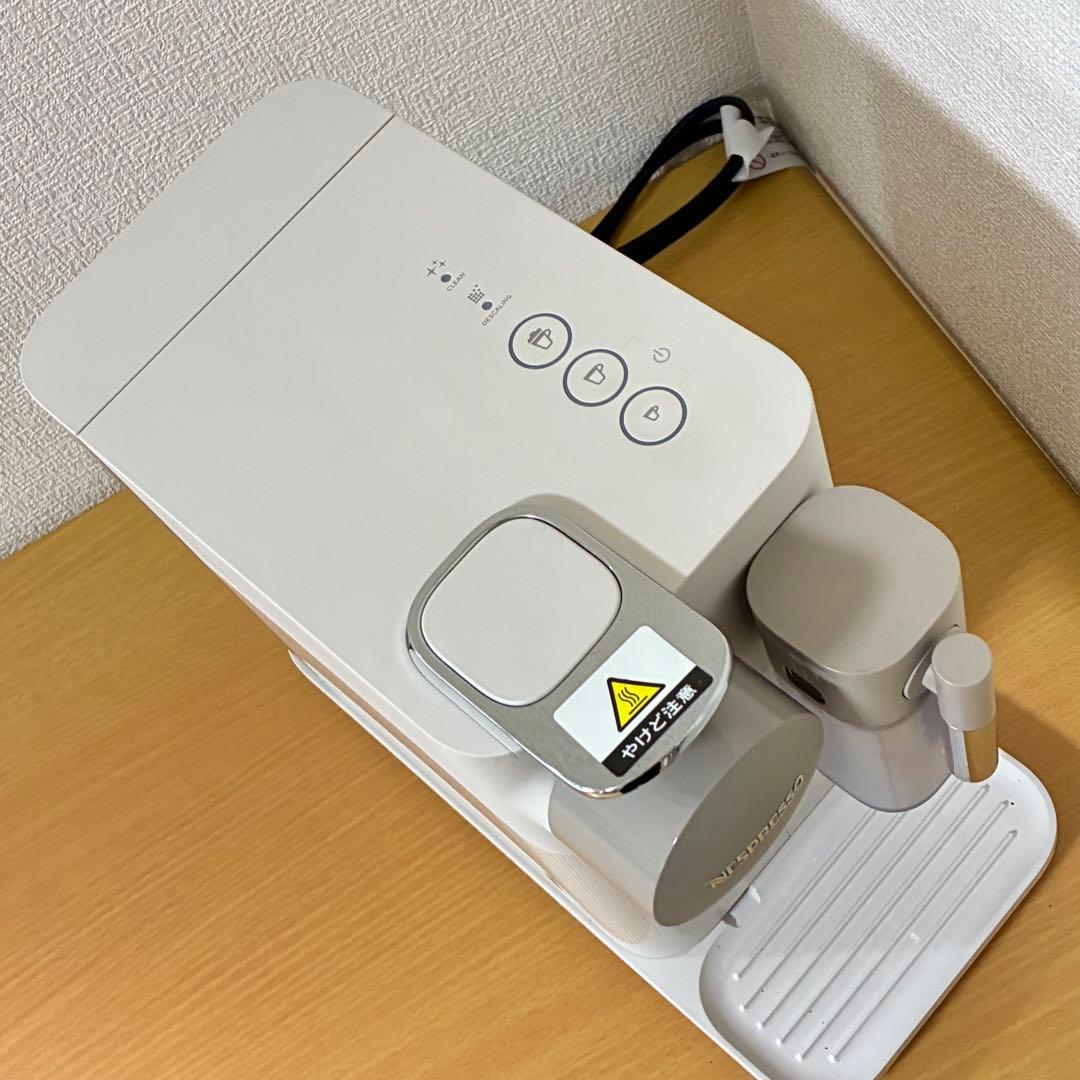 ネスプレッソ ラティシマワン カプセル式コーヒーメーカー F111