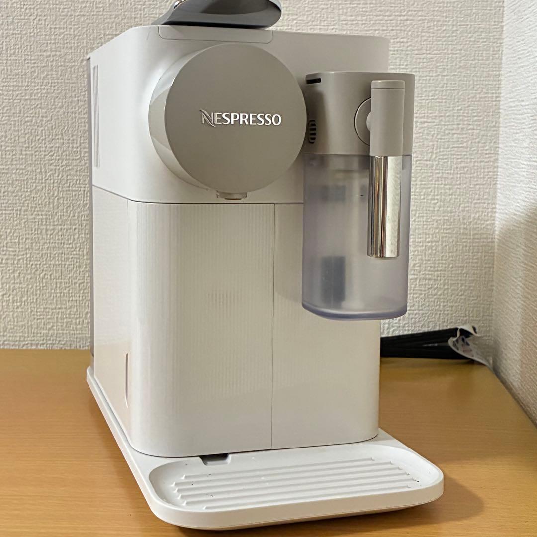 ネスプレッソ ラティシマワン カプセル式コーヒーメーカー F111