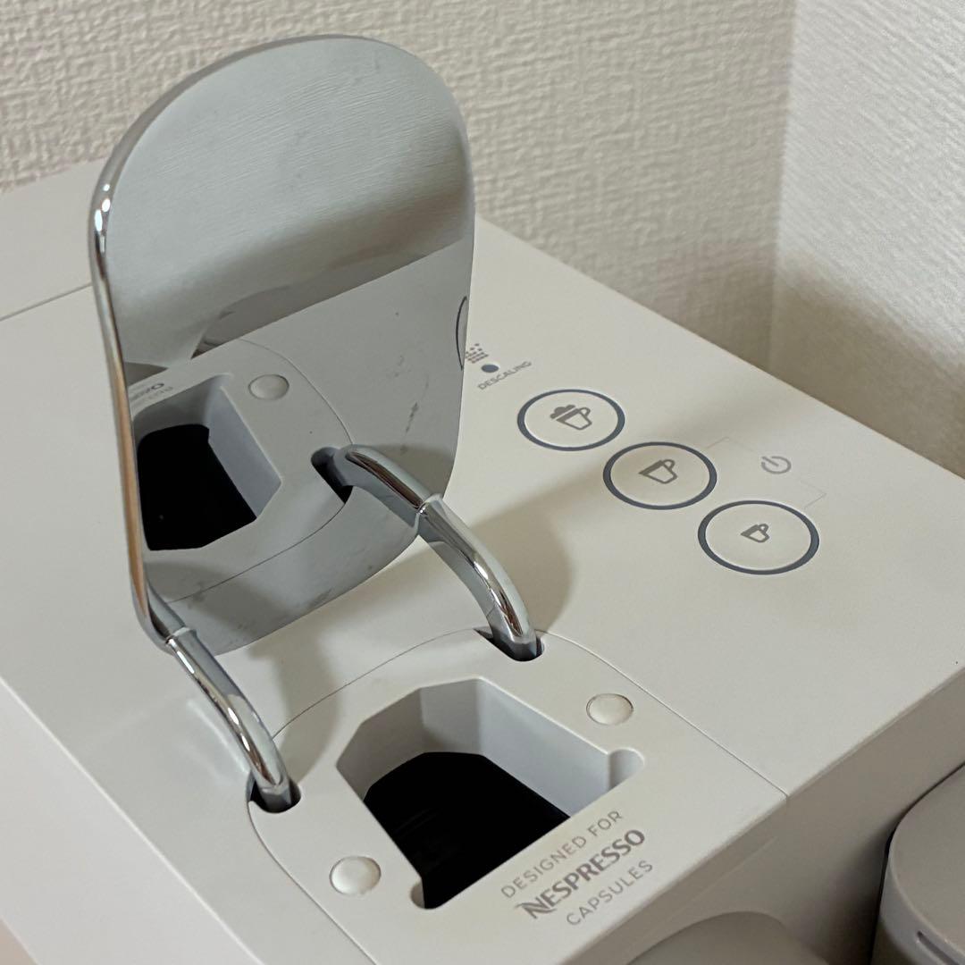 ネスプレッソ ラティシマワン カプセル式コーヒーメーカー F111