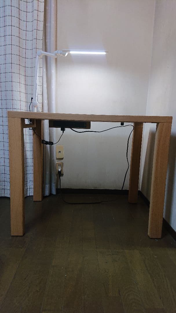 まりたん様引取■カリモク★学習机★ボナシェルタ★90cm★デスクライト付き