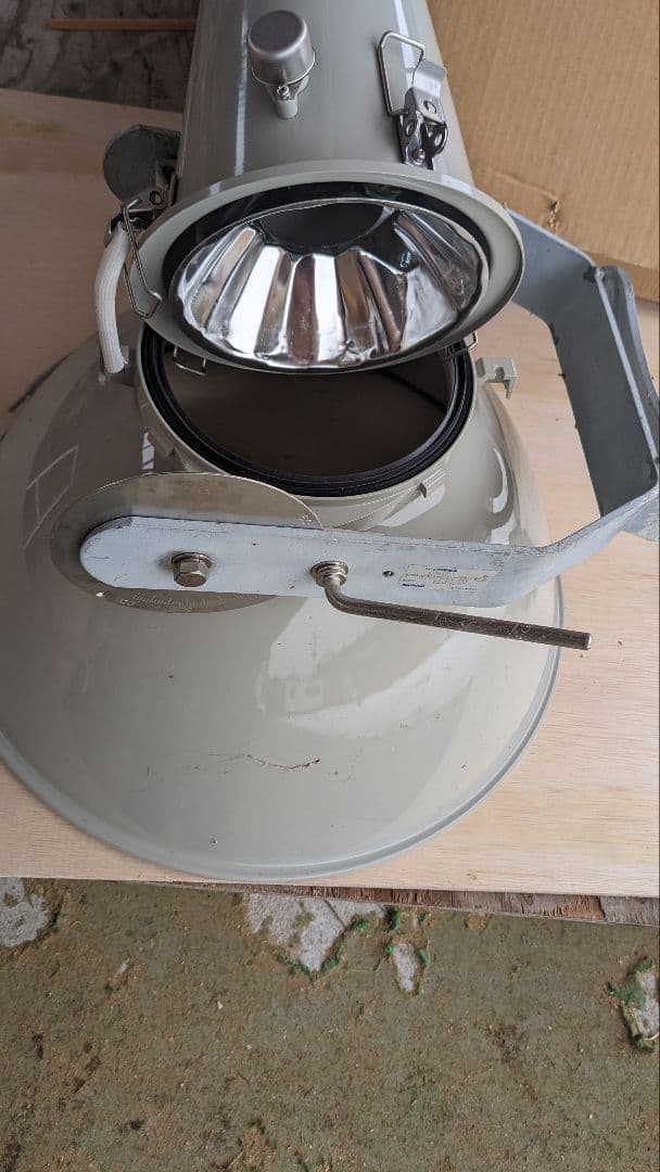 松下電工水銀灯（投光器）YA56121 防雨型　200Ｖ 660〜1000W用