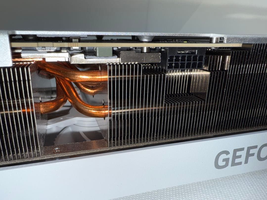 GIGABYTE AERO OC 24G GEFORCE RTX 4090 白