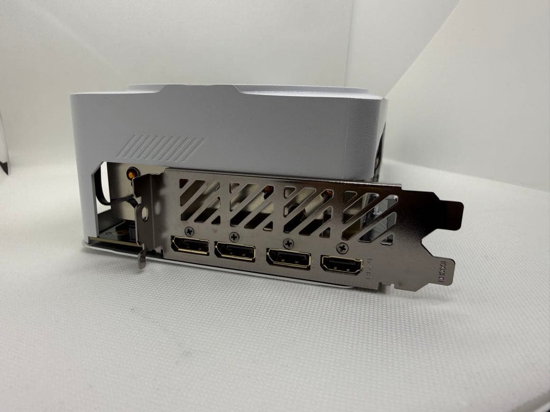 GIGABYTE AERO OC 24G GEFORCE RTX 4090 白