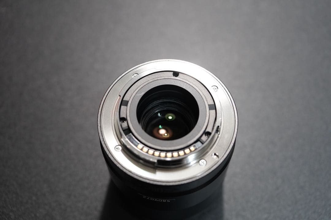【美品】 Sonnar T* 24mm F1.8 ZA ＋ LHP-1