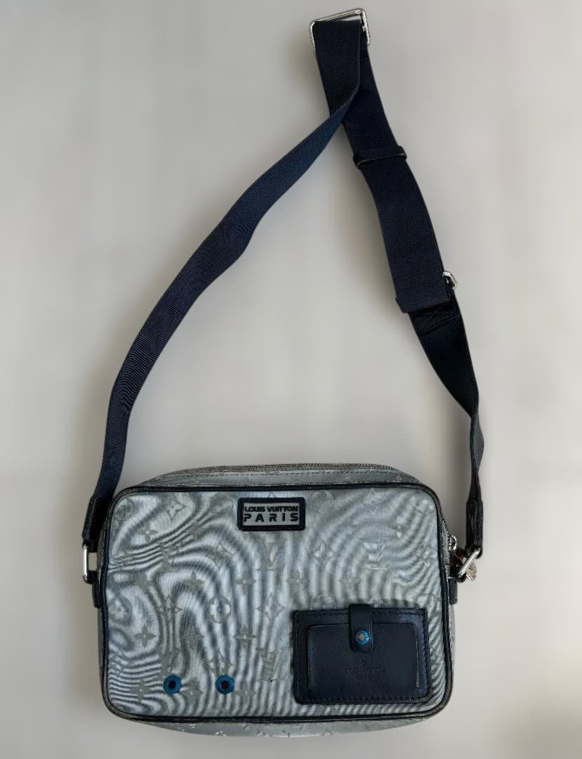 ルイ ヴィトン ショルダーバッグ サテライト メッセンジャー