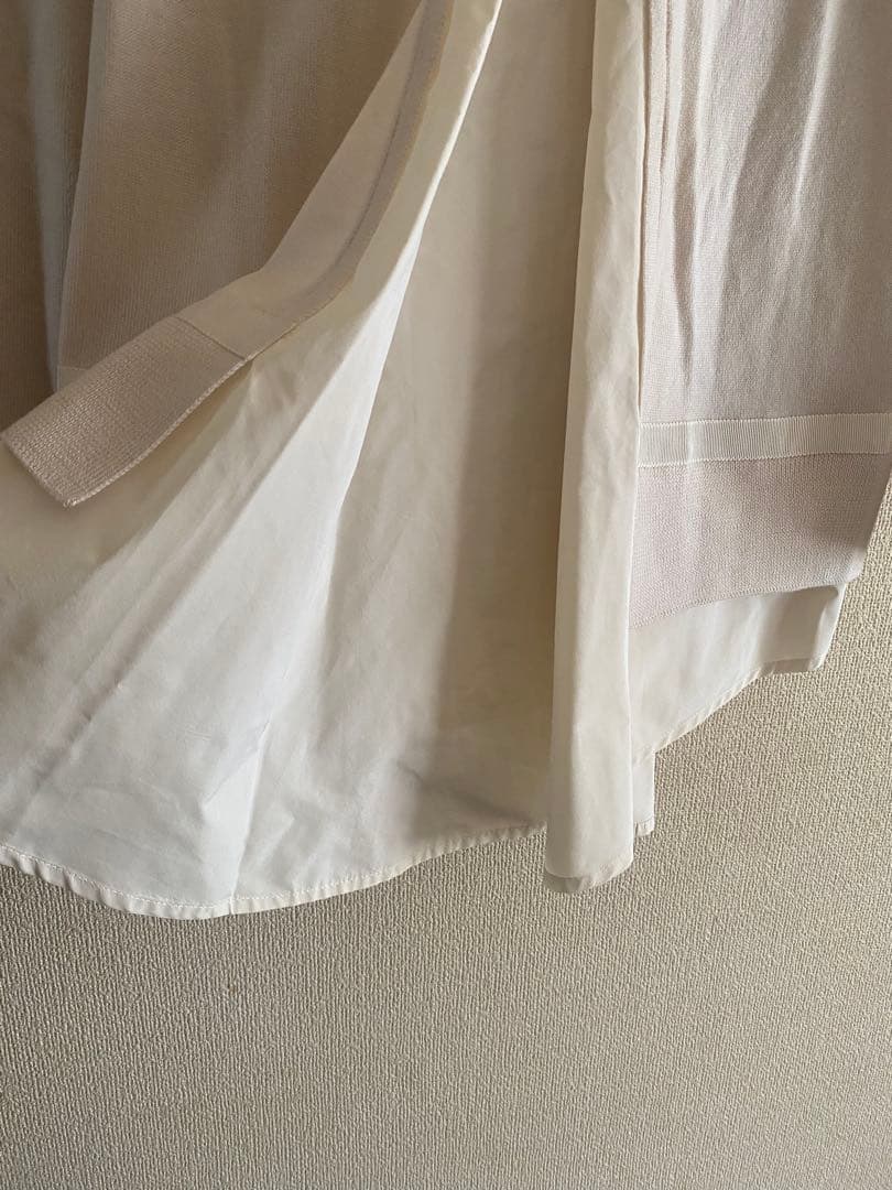 モンクレール　カーディガン