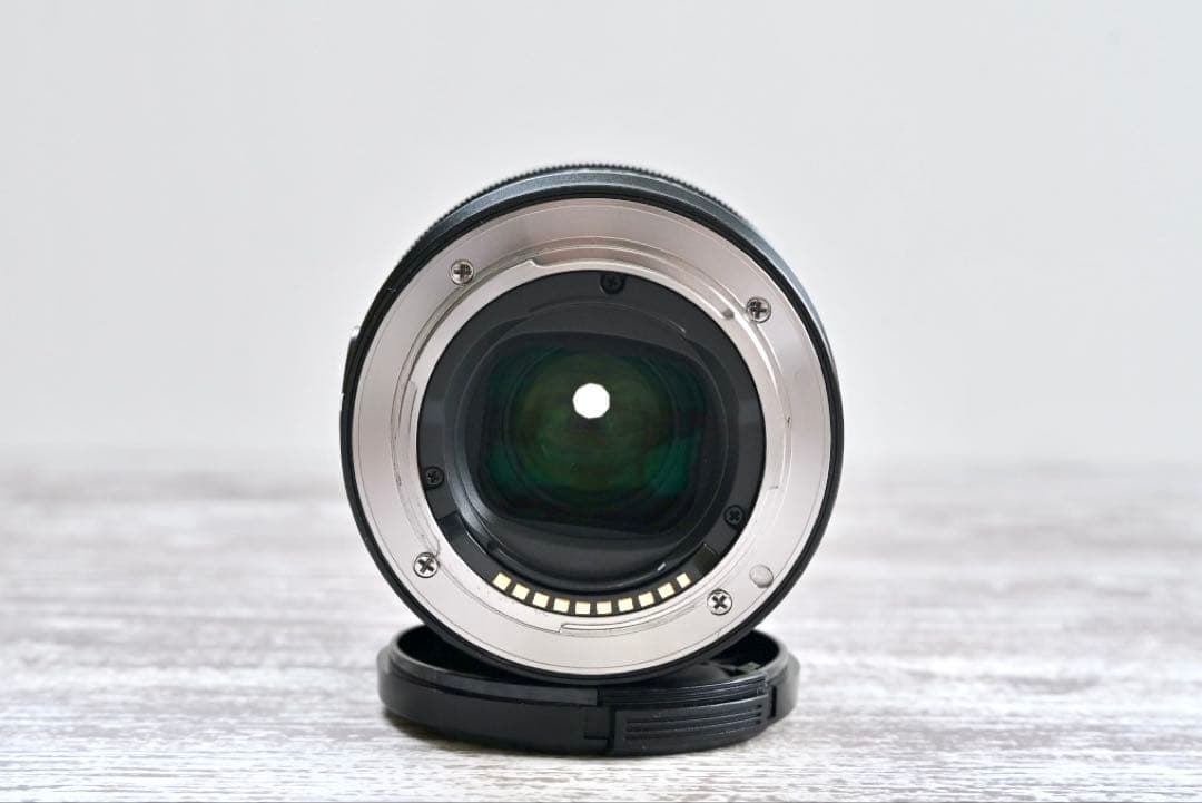 レンズ　SONY FE 35mm F1.8 SEL35F18F