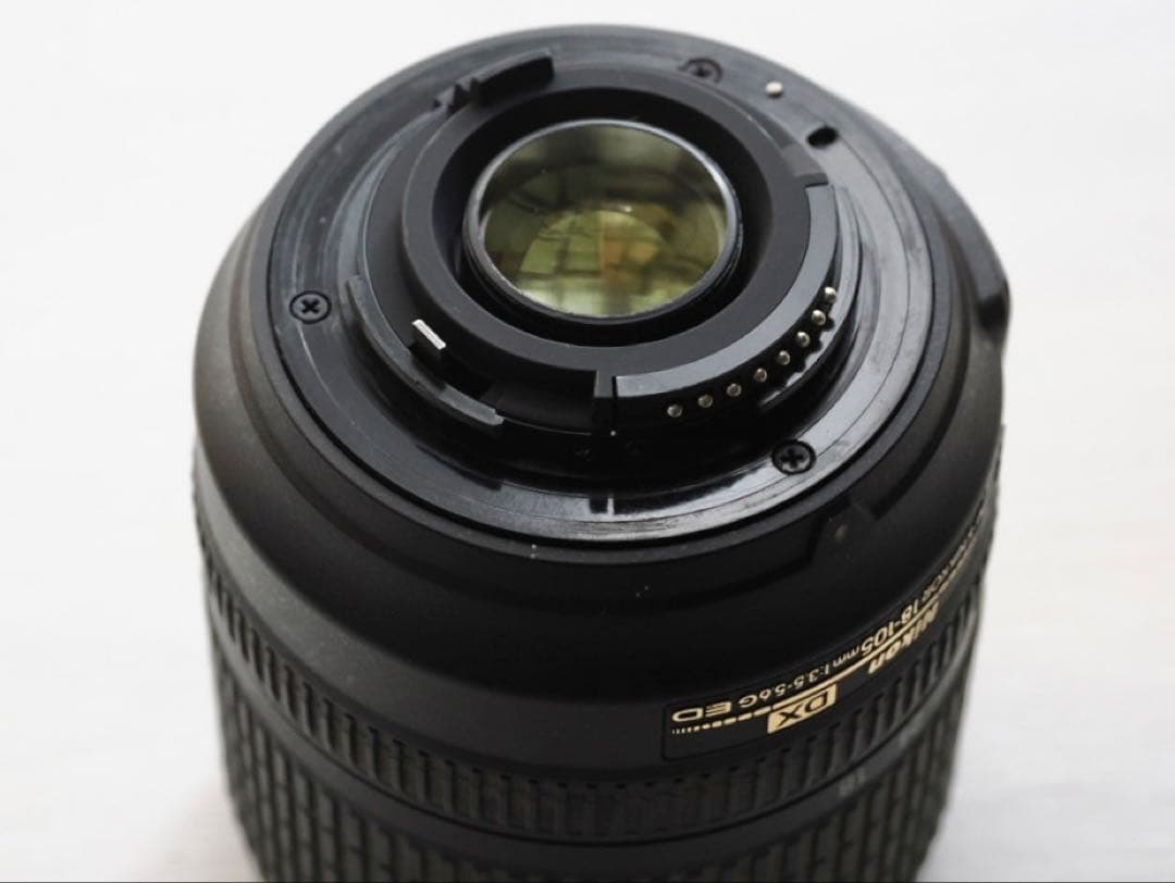 Nikon D90 デジタル一眼レフカメラ　レンズ付